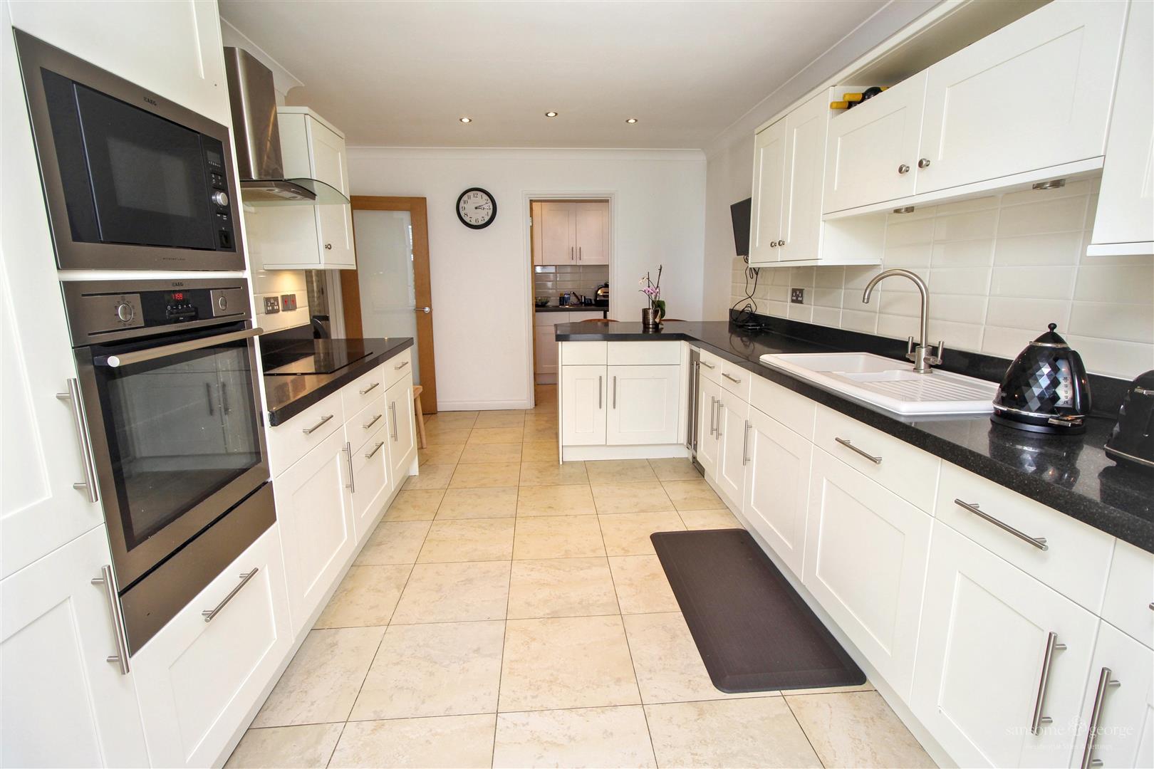 Roebuck Rise, Tilehurst, Reading